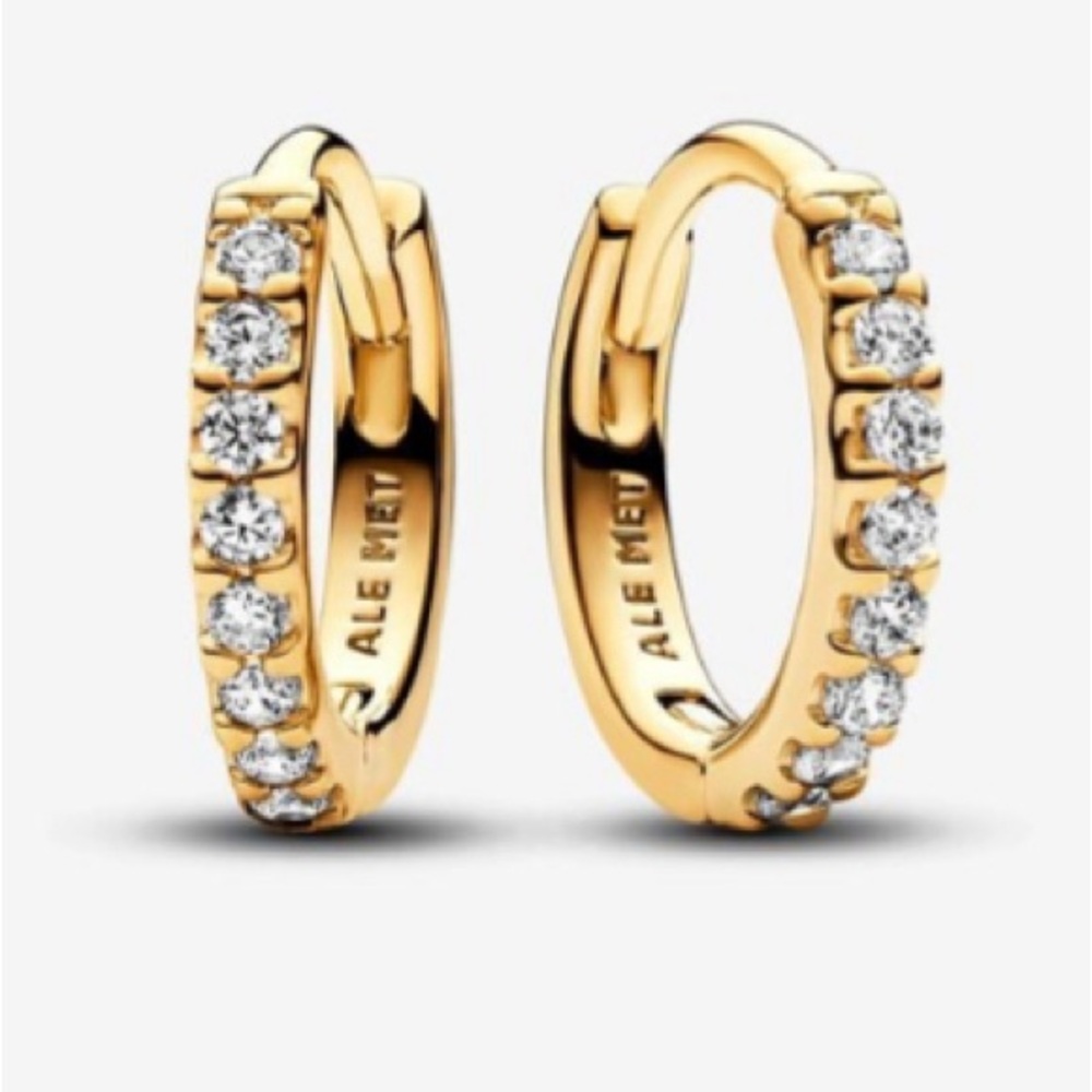 Pandora Sparkling Huggie Hoop Earrings